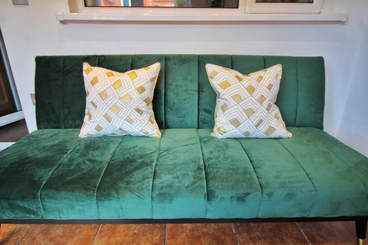 Anjore House - Modern Serviced Apartment In Belfast Buitenkant foto