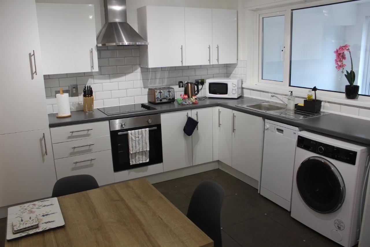 Anjore House - Modern Serviced Apartment In Belfast Buitenkant foto